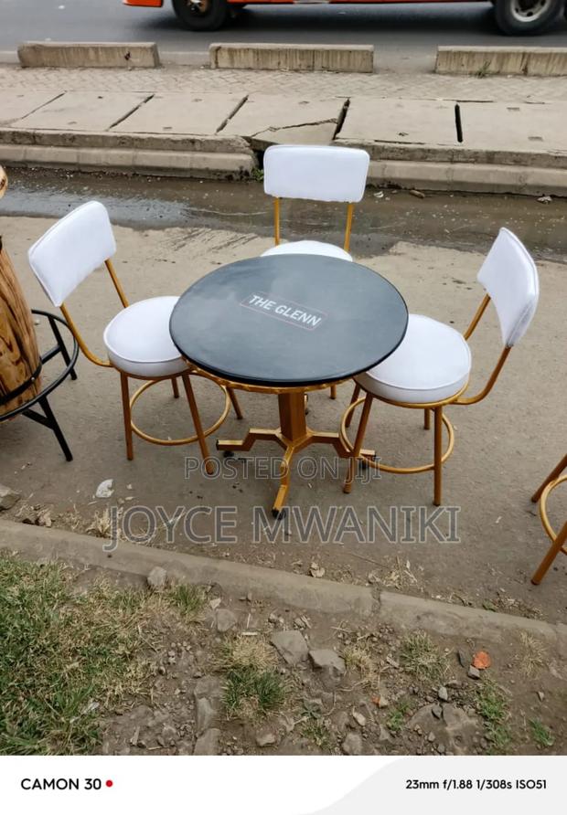 Restaurant Set, Powder Coated. - main view