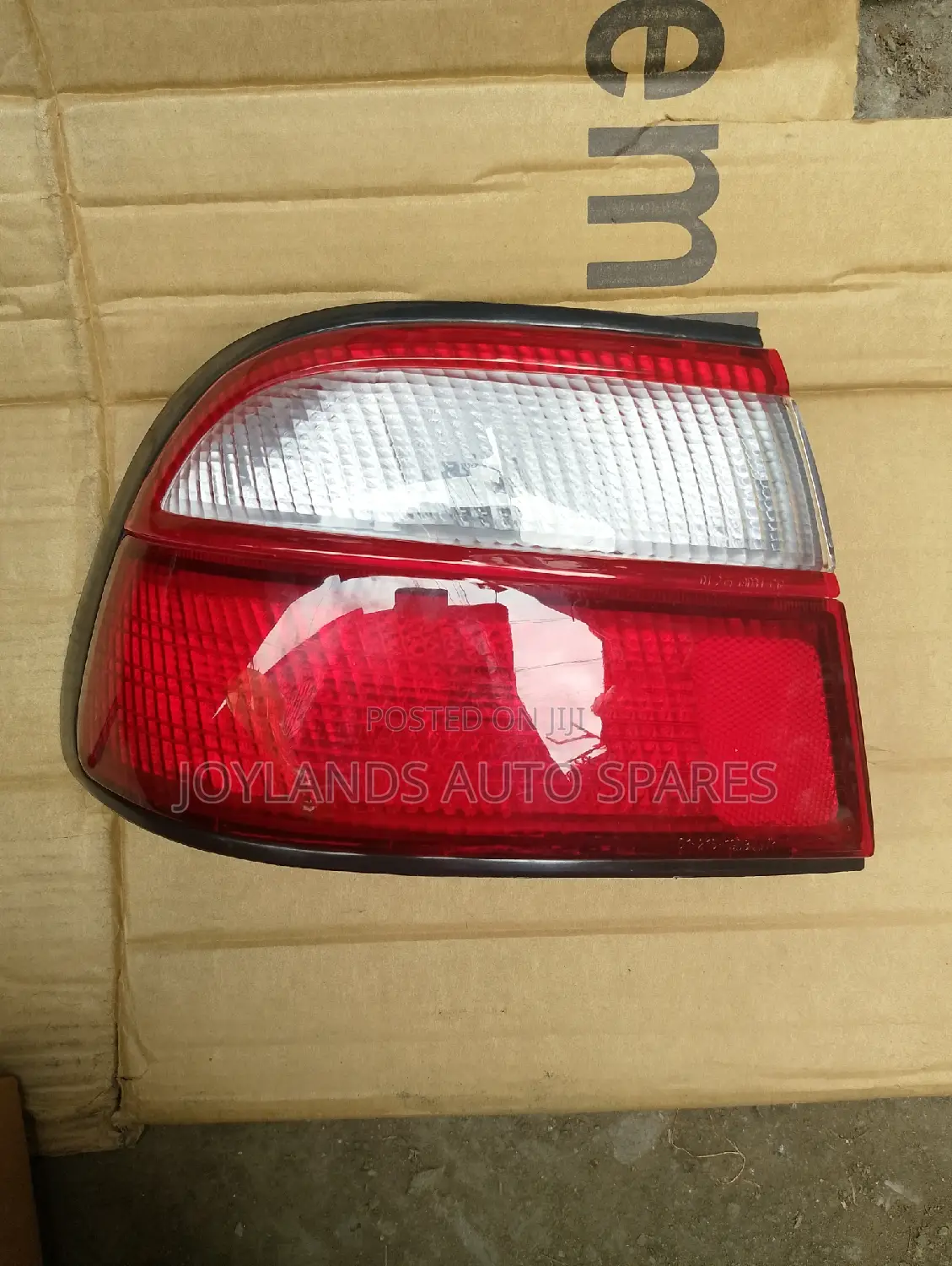 Nissan Sunny B14 Tail Lamp