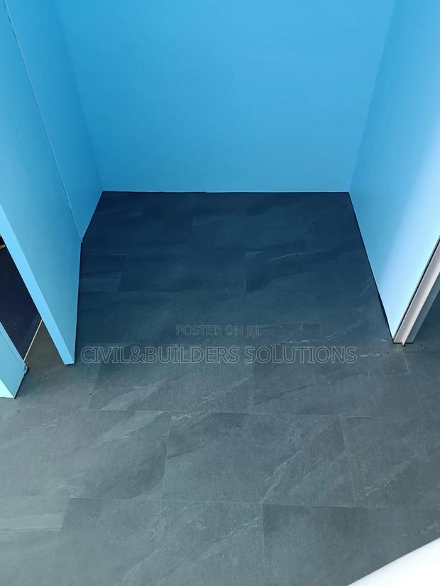 Spc ( Grey Black ) - main view