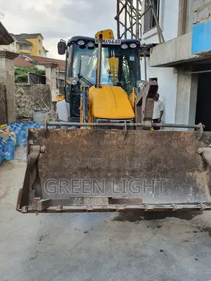 JCB 3CX Backhoe Loader- Made in England