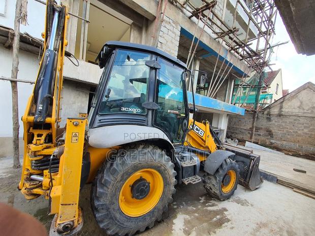 JCB 3CX Backhoe Loader- Made in England - thumbnail 10