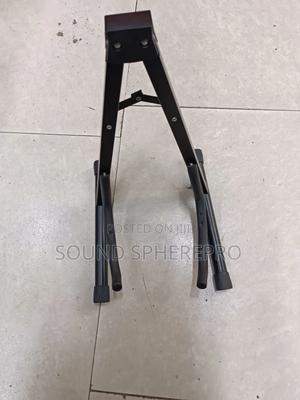 Guitar Stand - main view