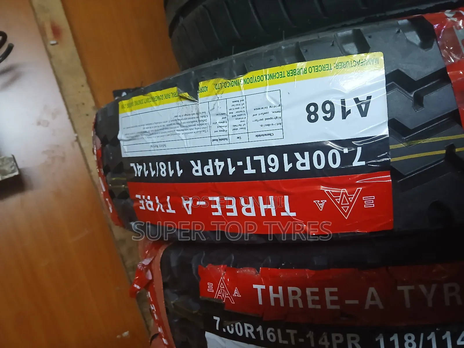 Three a 700r16