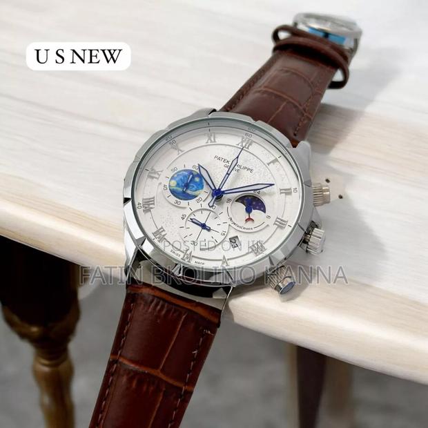 Elegant Patek Philippe Watch - main view