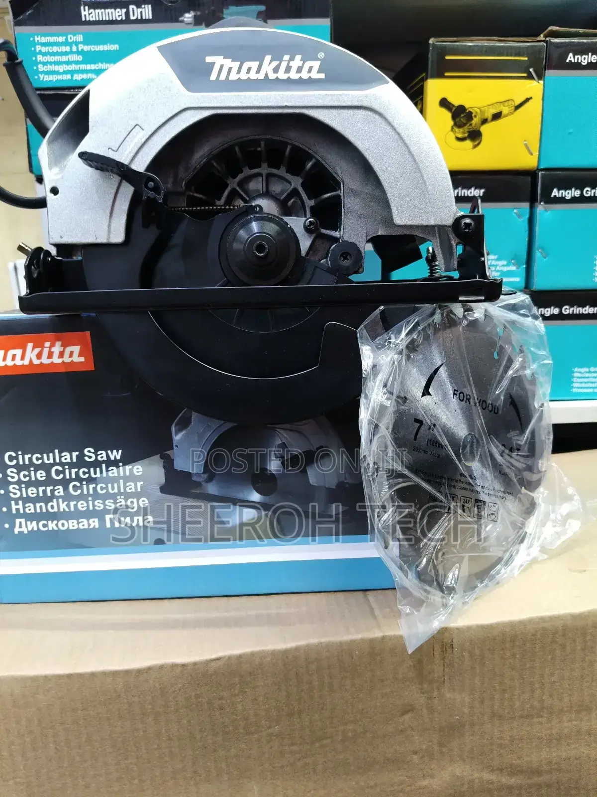 Makita Circular Saw With Blade