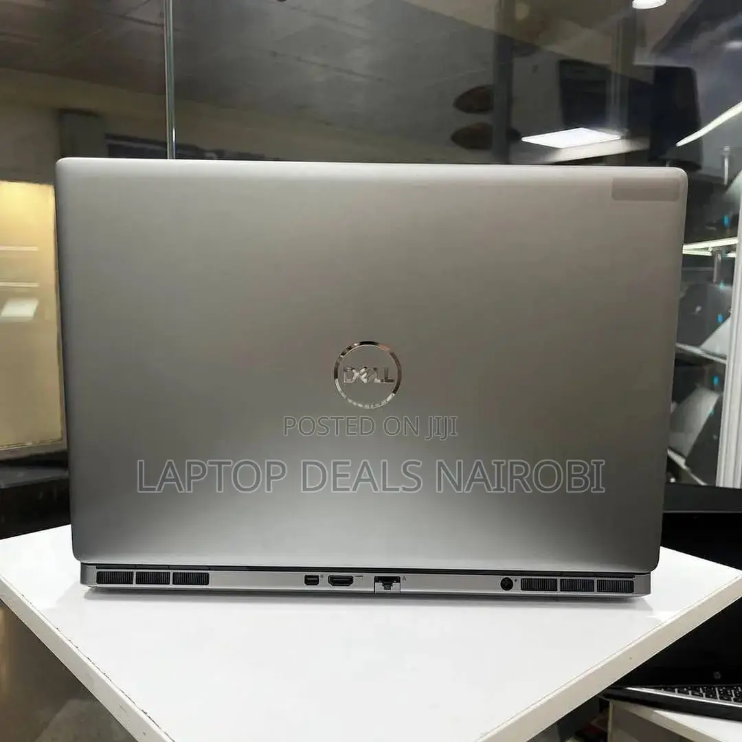 Laptop Dell Precision 15 7550 16GB Intel Core I7 SSD 512GB
