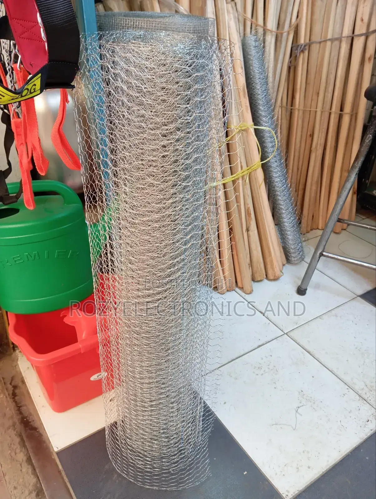 Chicken Wire Mesh for Rabbits and Poultry House