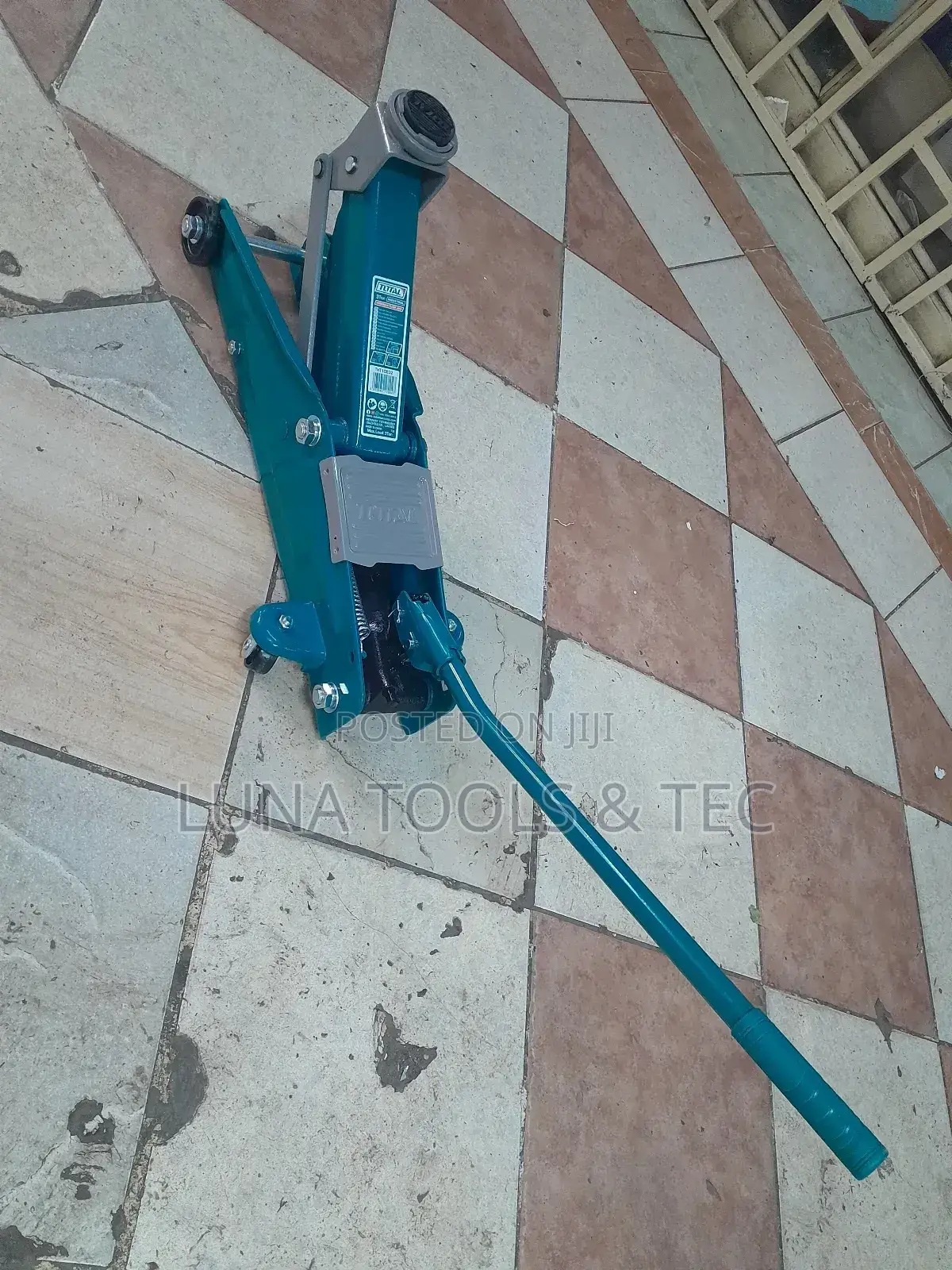 Professional Total, Floor Jack 3ton.