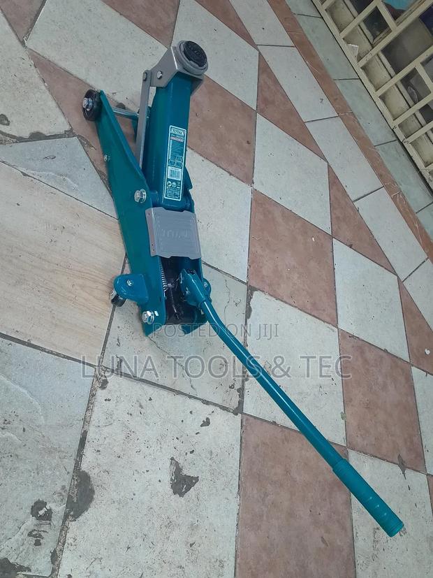 Professional Total, Floor Jack 3ton. - main view