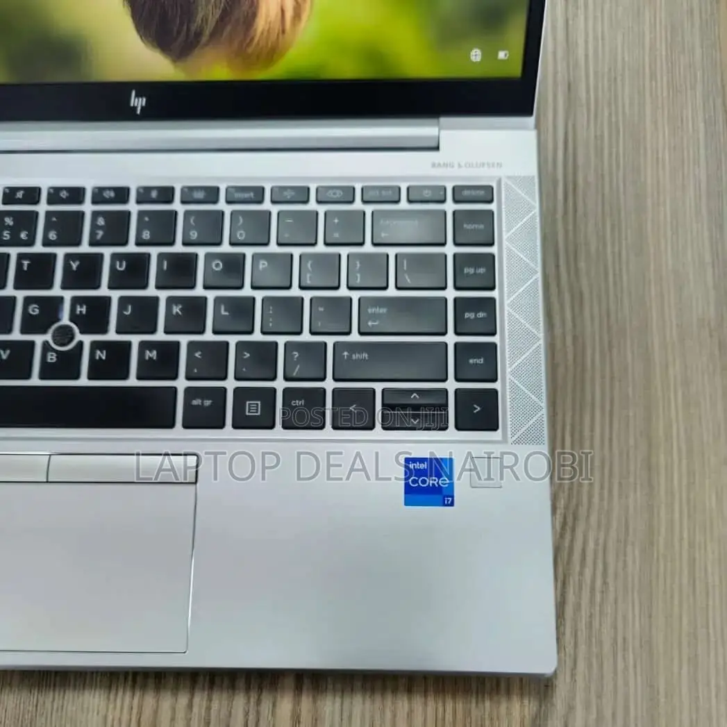 Laptop HP EliteBook 830 G7 16GB Intel Core I7 SSD 512GB