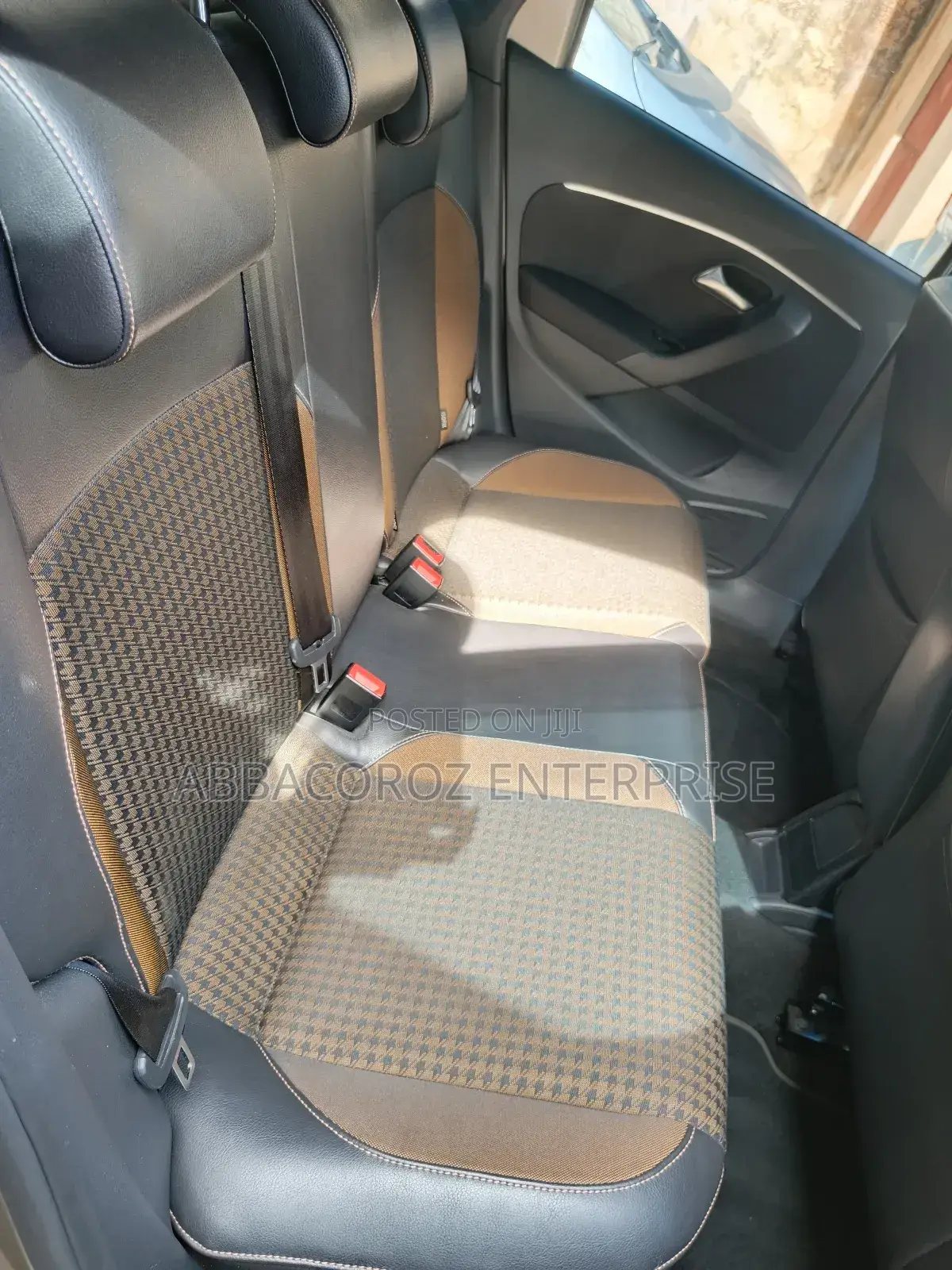 Volkswagen Polo 2018 Gold