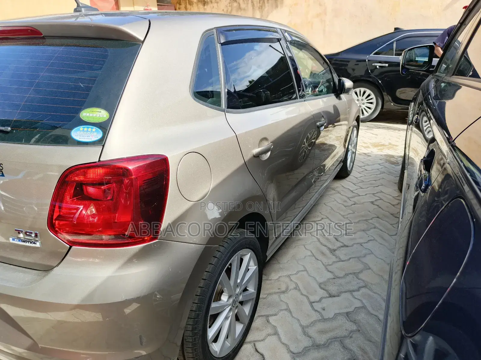 Volkswagen Polo 2018 Gold