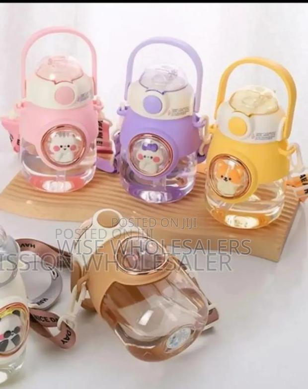 820ml Children Water Bottle With 3d Stickers....