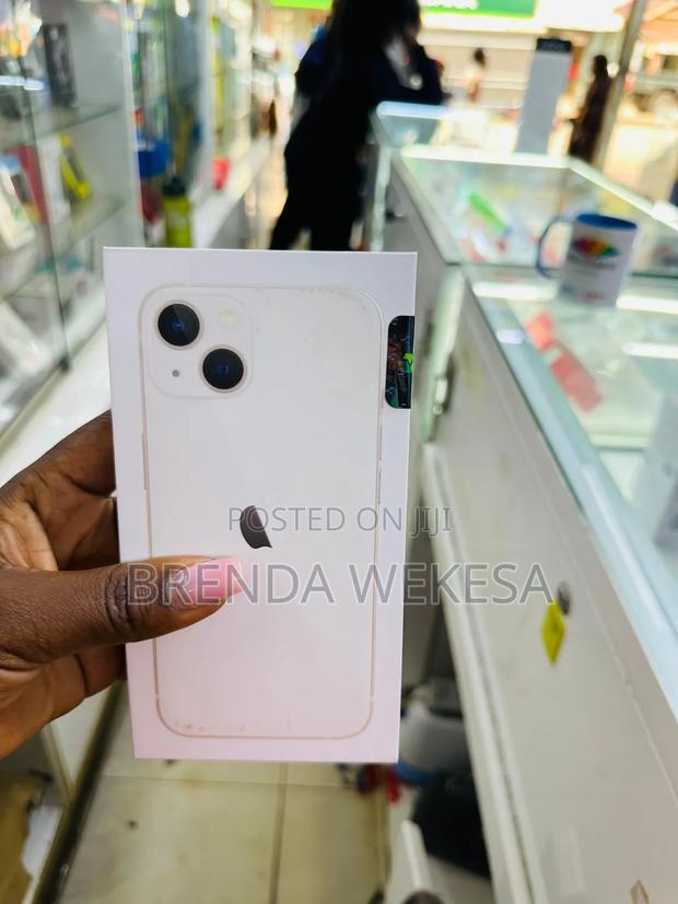New Apple iPhone 13 128 GB White - thumbnail 3