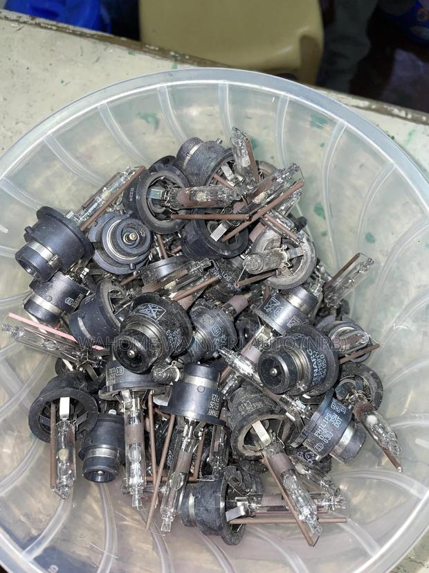 Zenon Bulbs D4r,D4s/D2r,D2s Universal for All Cars