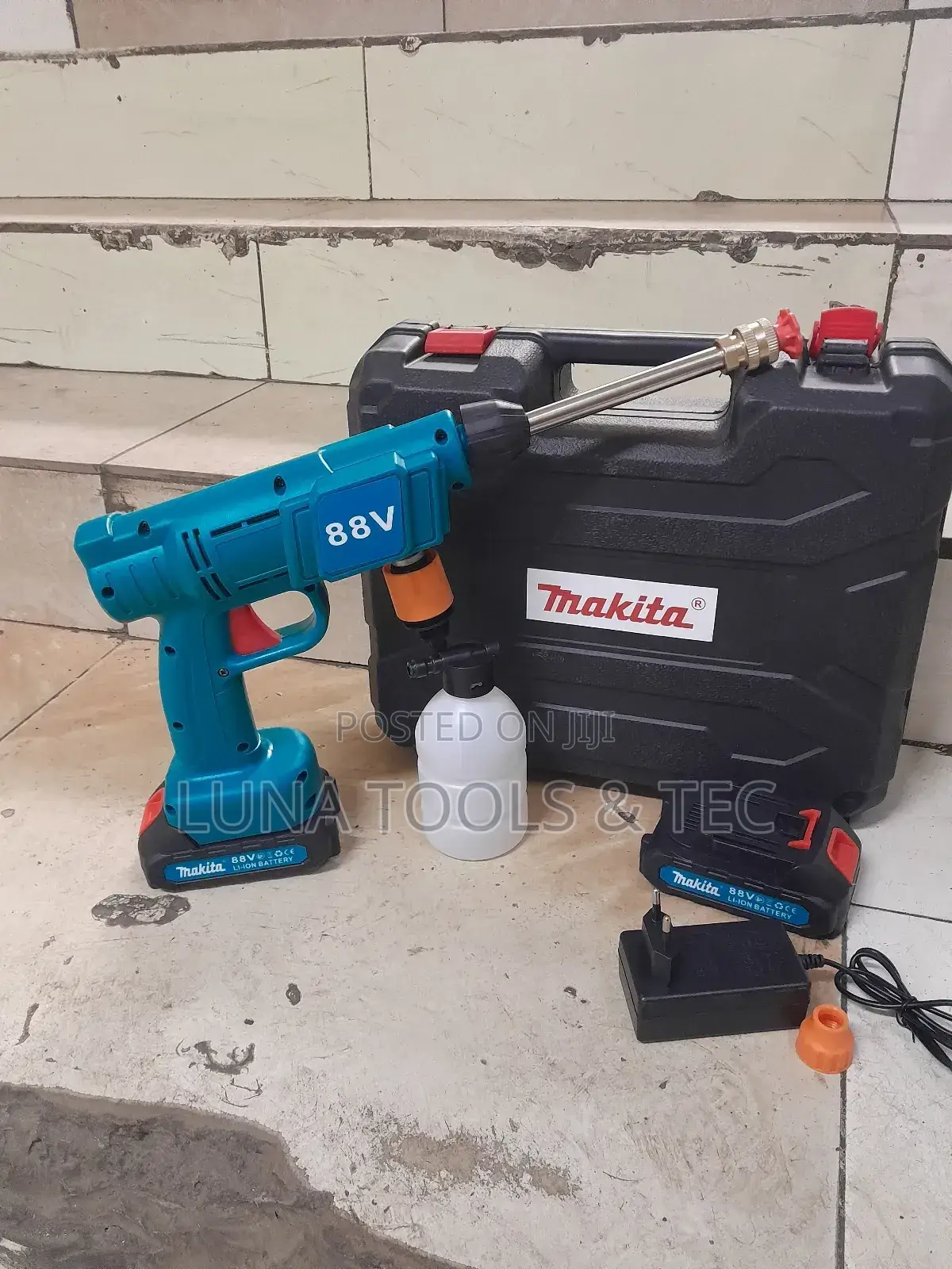 Cordless Pressure Washer and 2 Charger,88v.