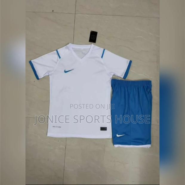 Football Uniforms - thumbnail 3