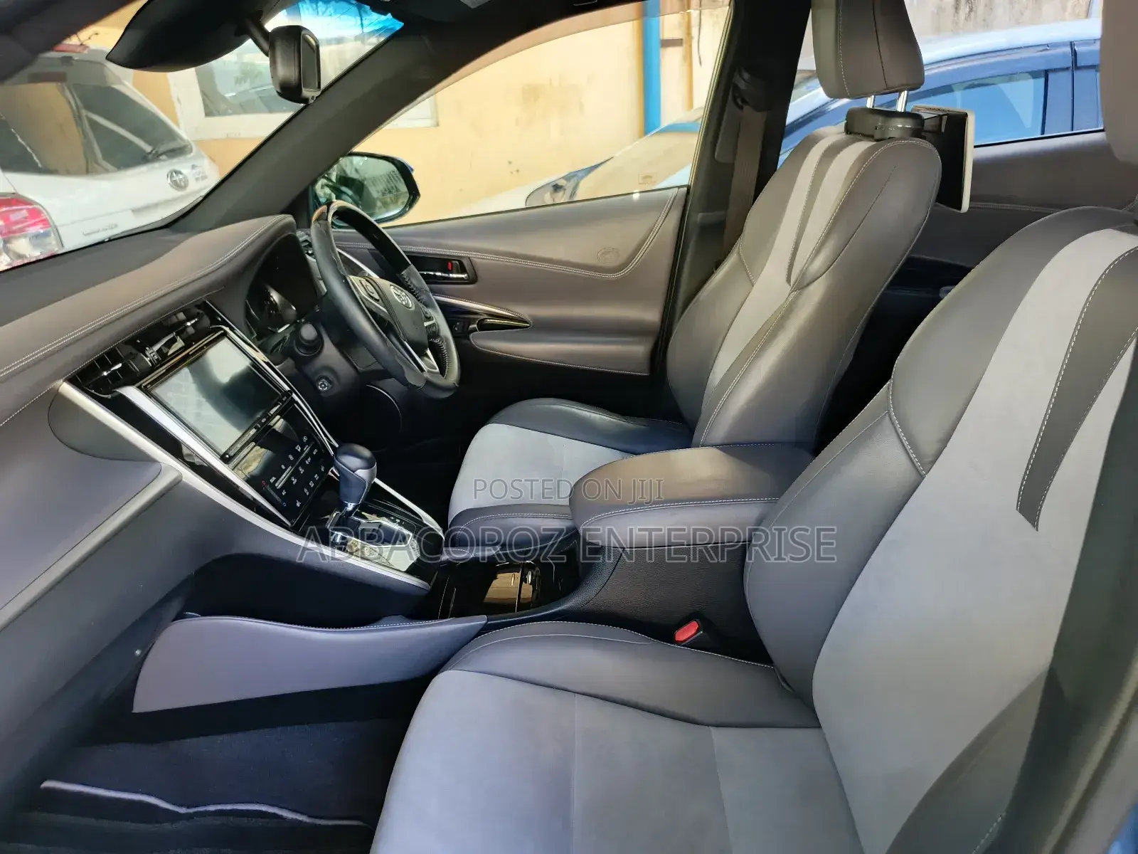 Toyota Harrier 2.0 Turbo 2017 Blue