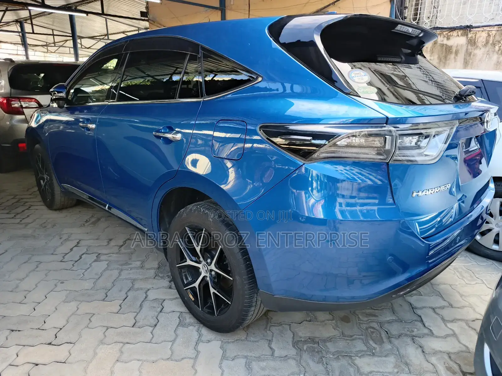 Toyota Harrier 2.0 Turbo 2017 Blue