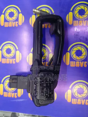 Canon C100 XLR Holder