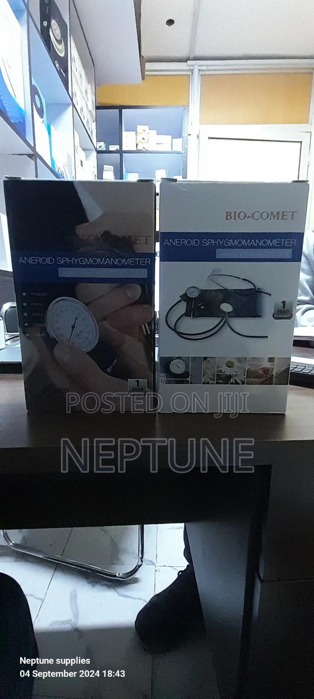 Aneroid Sphygmomanometer. - main view