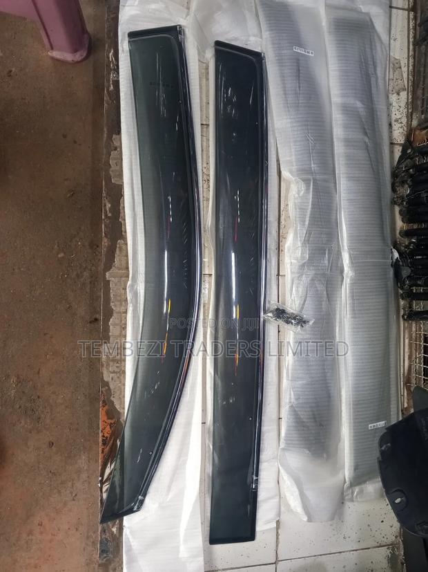 Original Windbreakers Toyota Noah 2008-2012