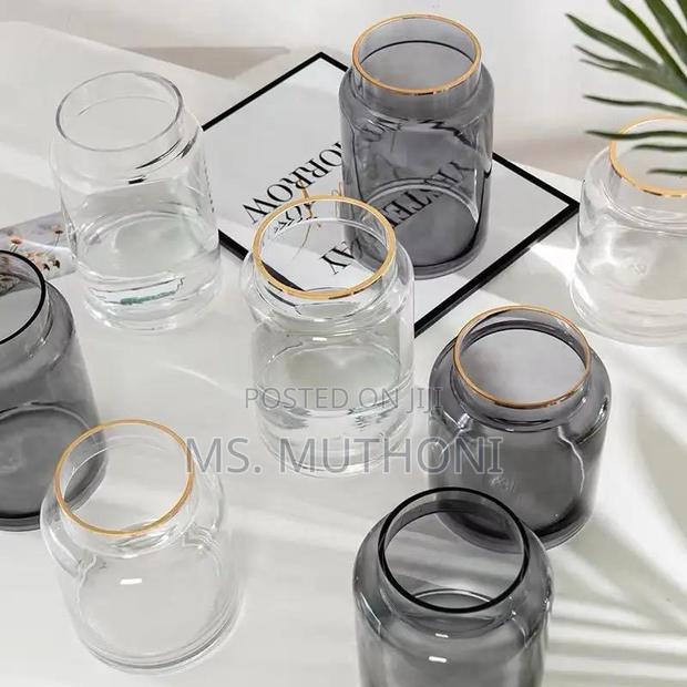 Modern Creative Clear Glass Vase With a Touch of Gold - thumbnail 3