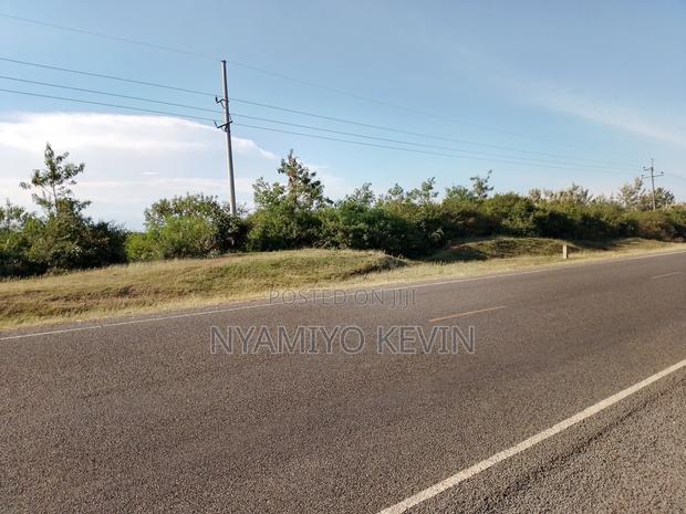 Bondo- Kambajo- Usenge Road - thumbnail 4