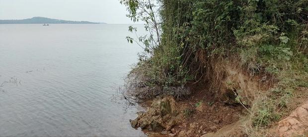 Nyamonye Ugambe Beach Front - thumbnail 9