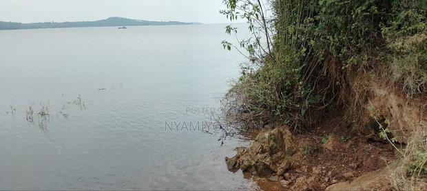 Nyamonye Ugambe Beach Front - thumbnail 10