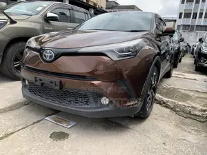 Toyota C-HR 2017 Brown