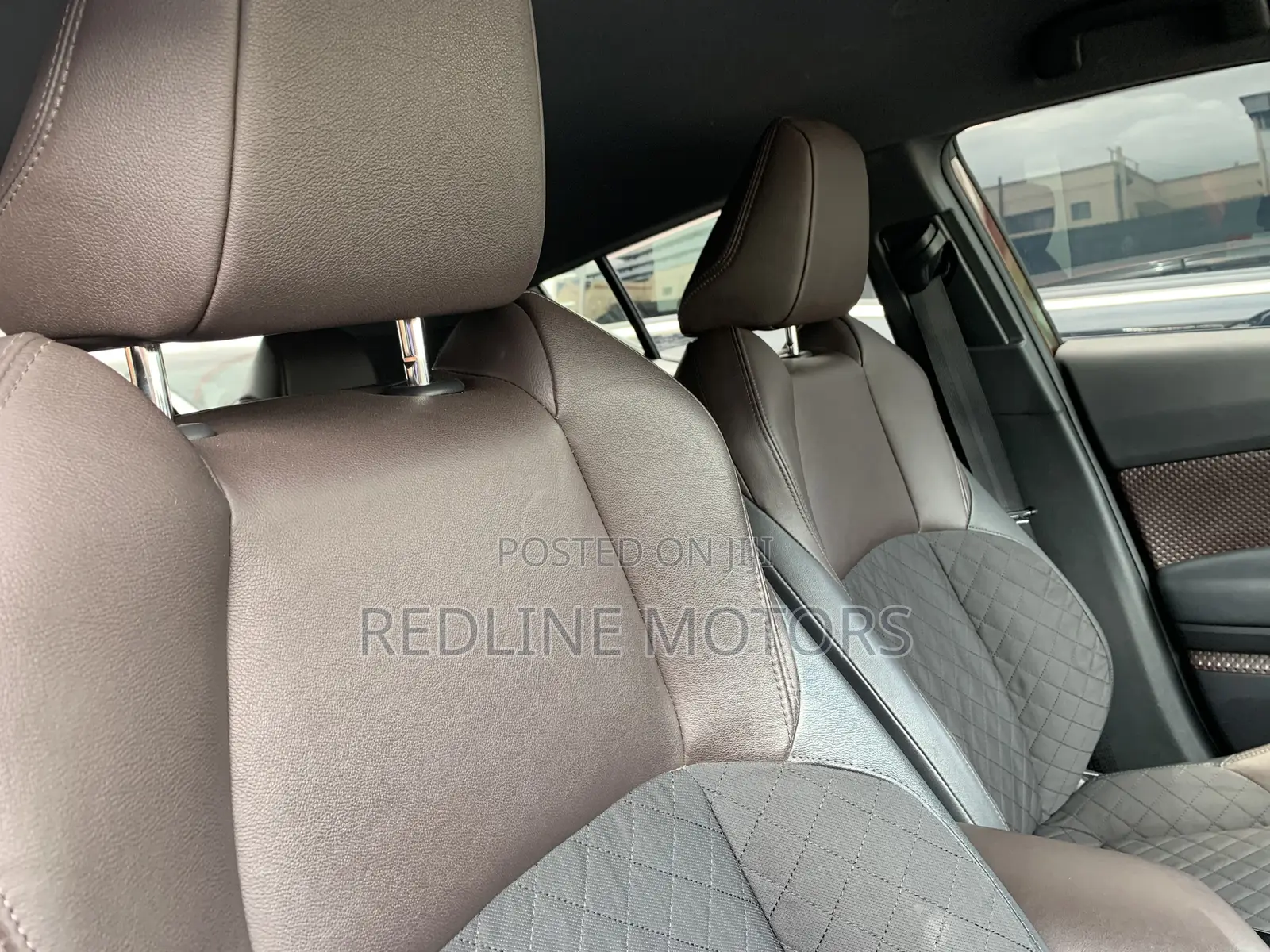 Toyota C-HR 2017 Brown