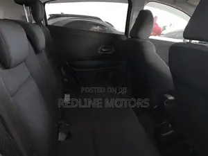 Honda Vezel 1.5 Hybrid 2WD 2017 Gold