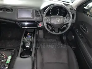 Honda Vezel 1.5 Hybrid 2WD 2017 Gold