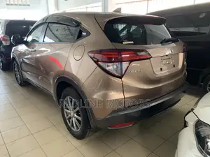 Honda Vezel 1.5 Hybrid 2WD 2017 Gold