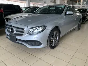 Mercedes-Benz E200 2017 Silver