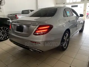 Mercedes-Benz E200 2017 Silver