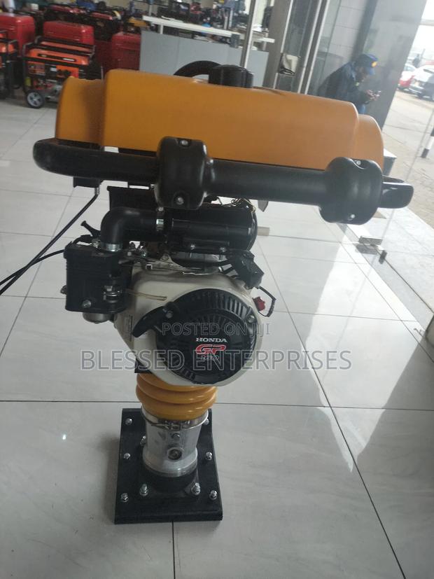 Powerful Honda Element Tamping Rammer Machine - main view