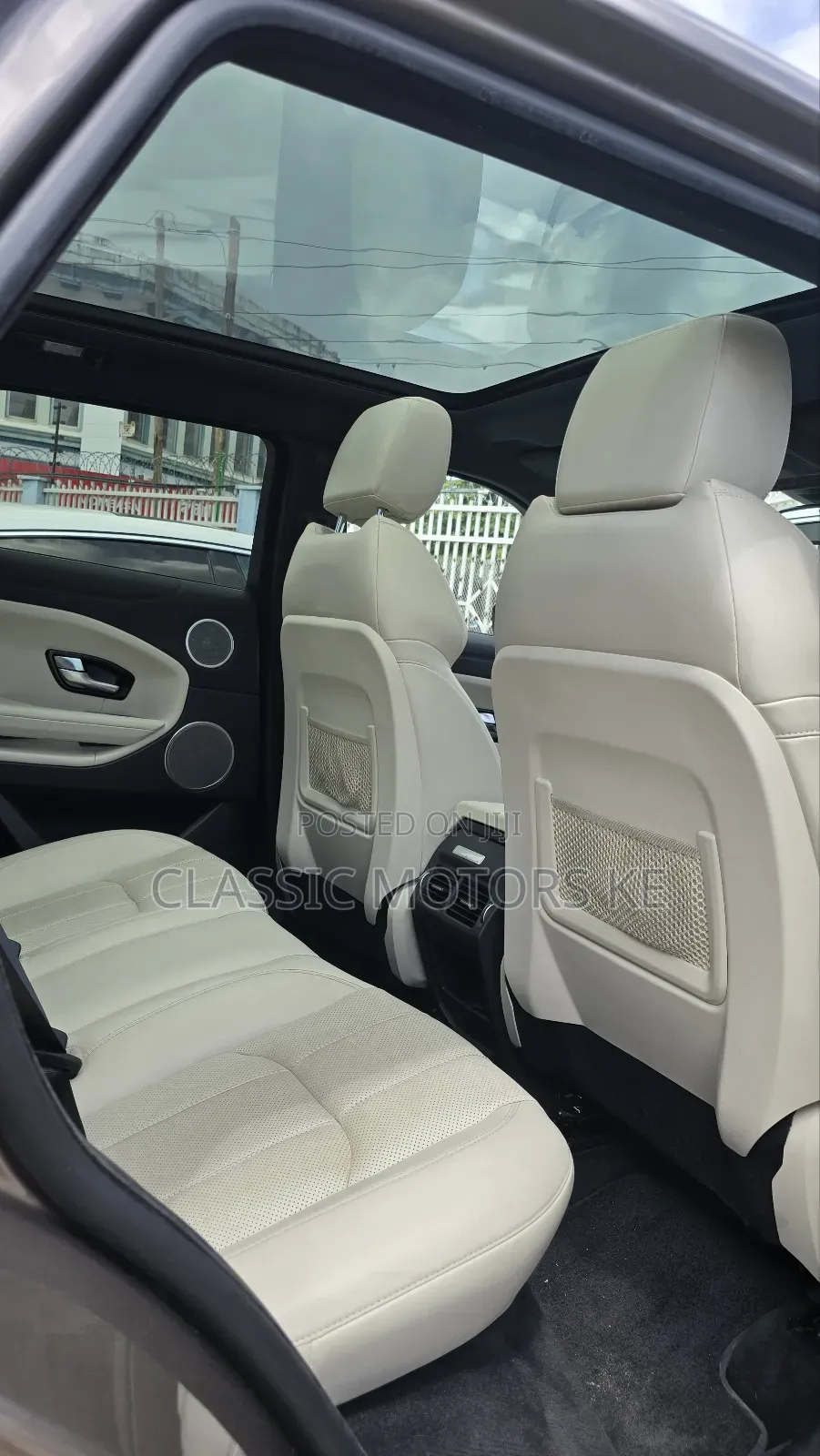Land Rover Range Rover Evoque HSE Dynamic 4x4 5-Door 2017 Gold