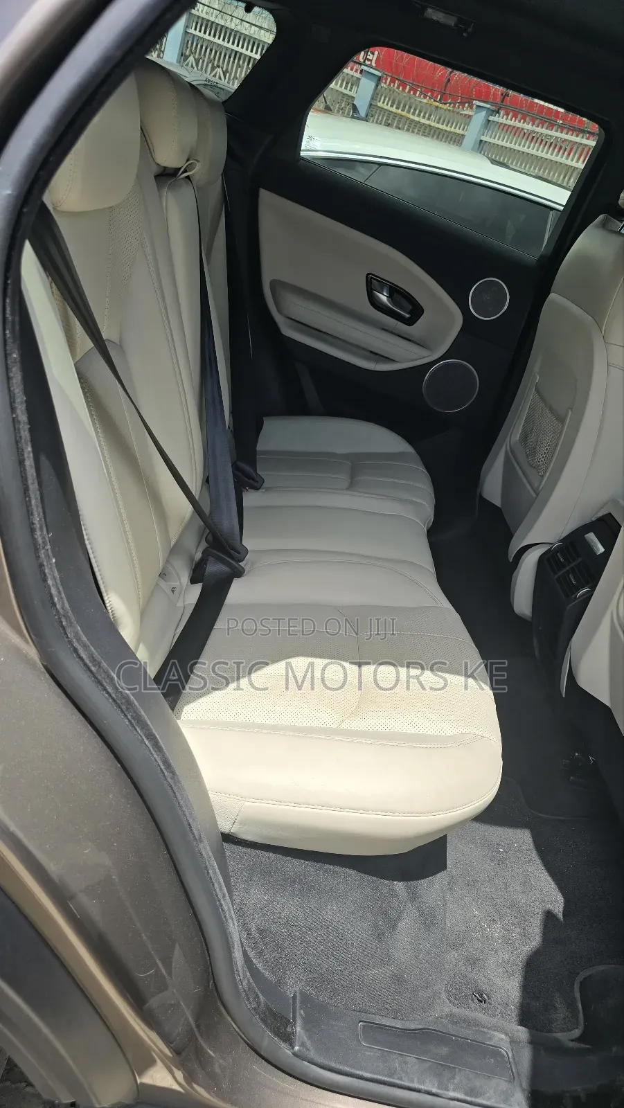 Land Rover Range Rover Evoque HSE Dynamic 4x4 5-Door 2017 Gold