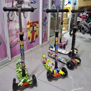 Scooter With Foldable Handle
 and Melodies