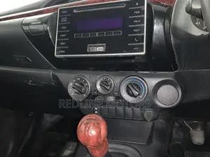 Toyota Hilux 2018 Silver