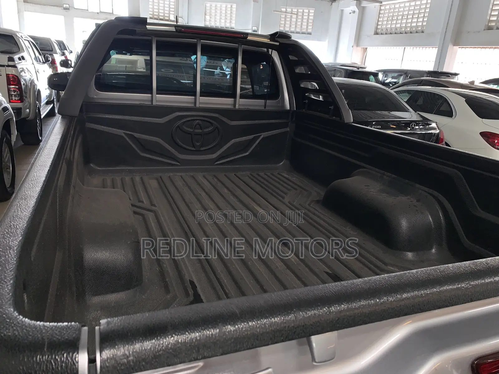 Toyota Hilux 2018 Silver