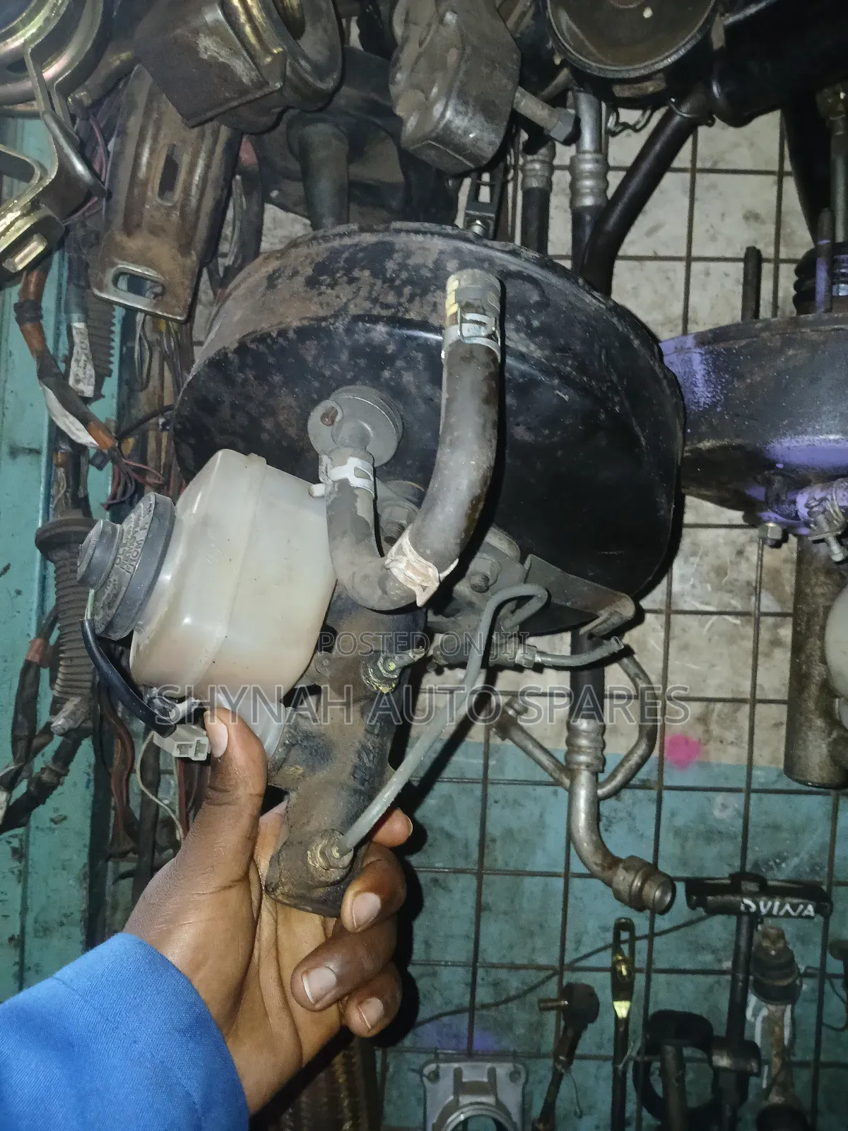 Brake Booster Plus Master Cylinder Toyota Hilux Yn55