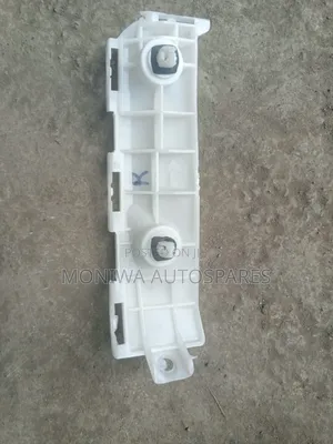 Bumper Slide Toyota Hiace 7l