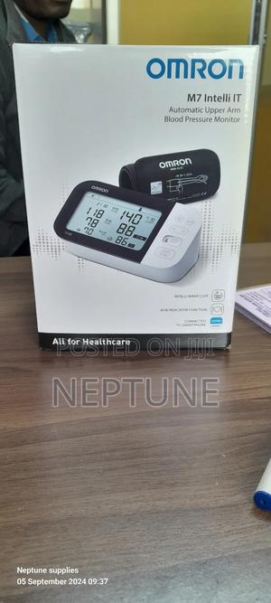 Omron M7 Bloodpressure Machine. - thumbnail 2