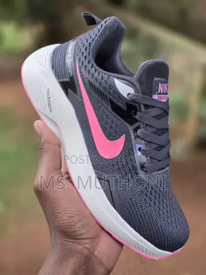 *Nike Air Zoom Trainers* *Sizes:36 37 38 39 40*