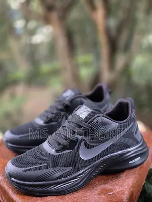 *Nike Air Zoom Trainers* *Sizes:36 37 38 39 40*