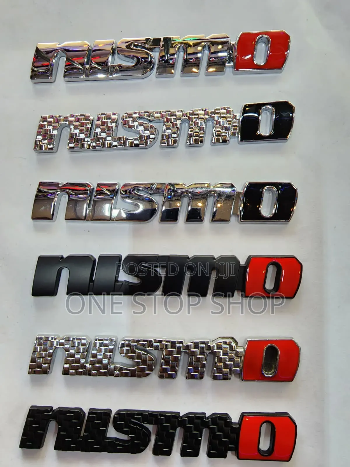 Different NISMO Silver Or Black Badges
