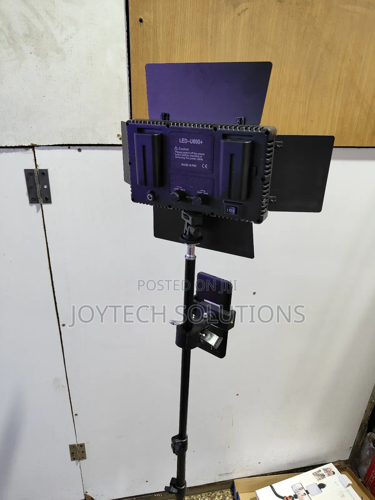 Led UC Pro 600 Full Kit Vedio / Photo Light.